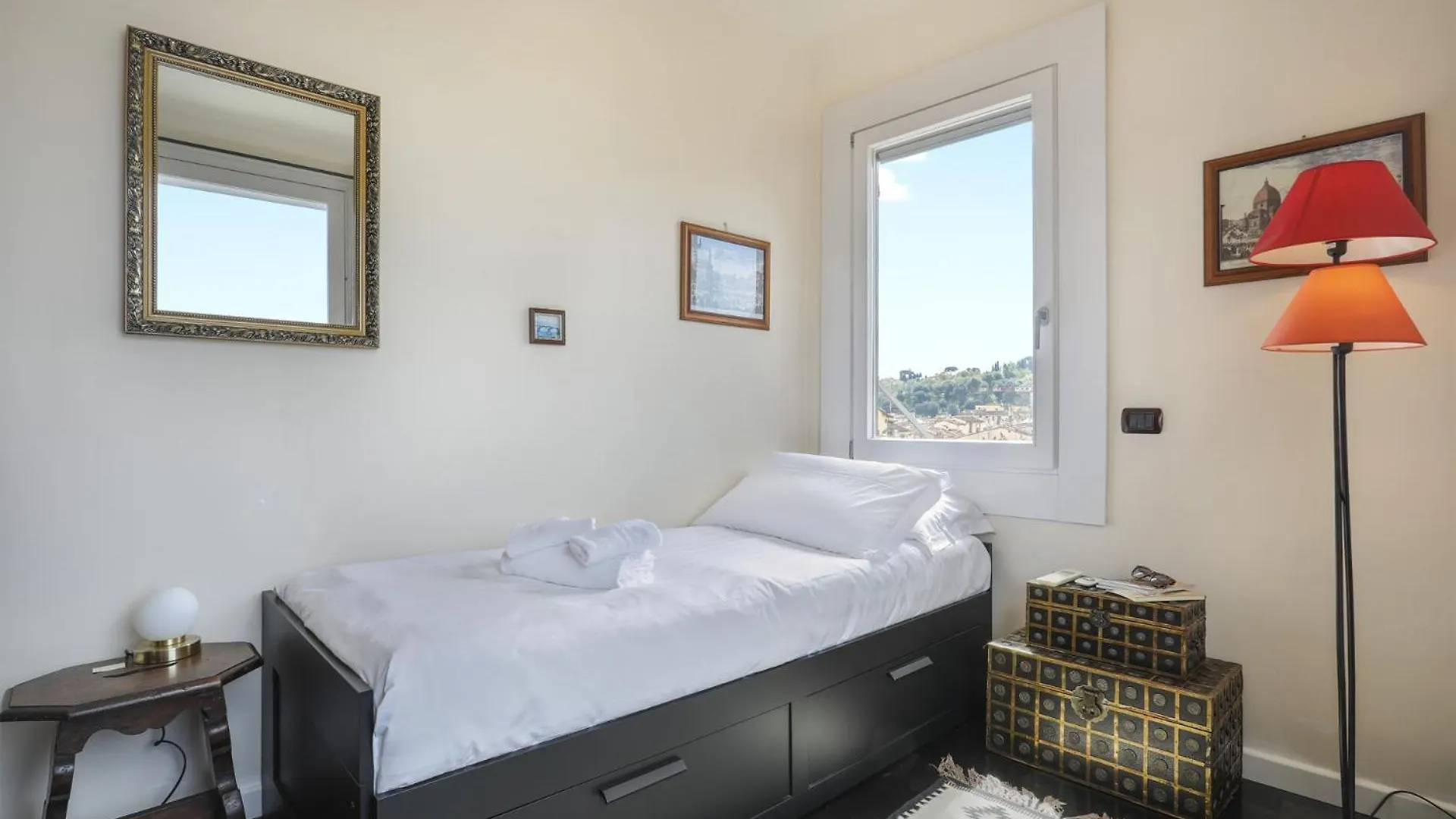 Virgilio - Sweet Dreams In Florence Italy