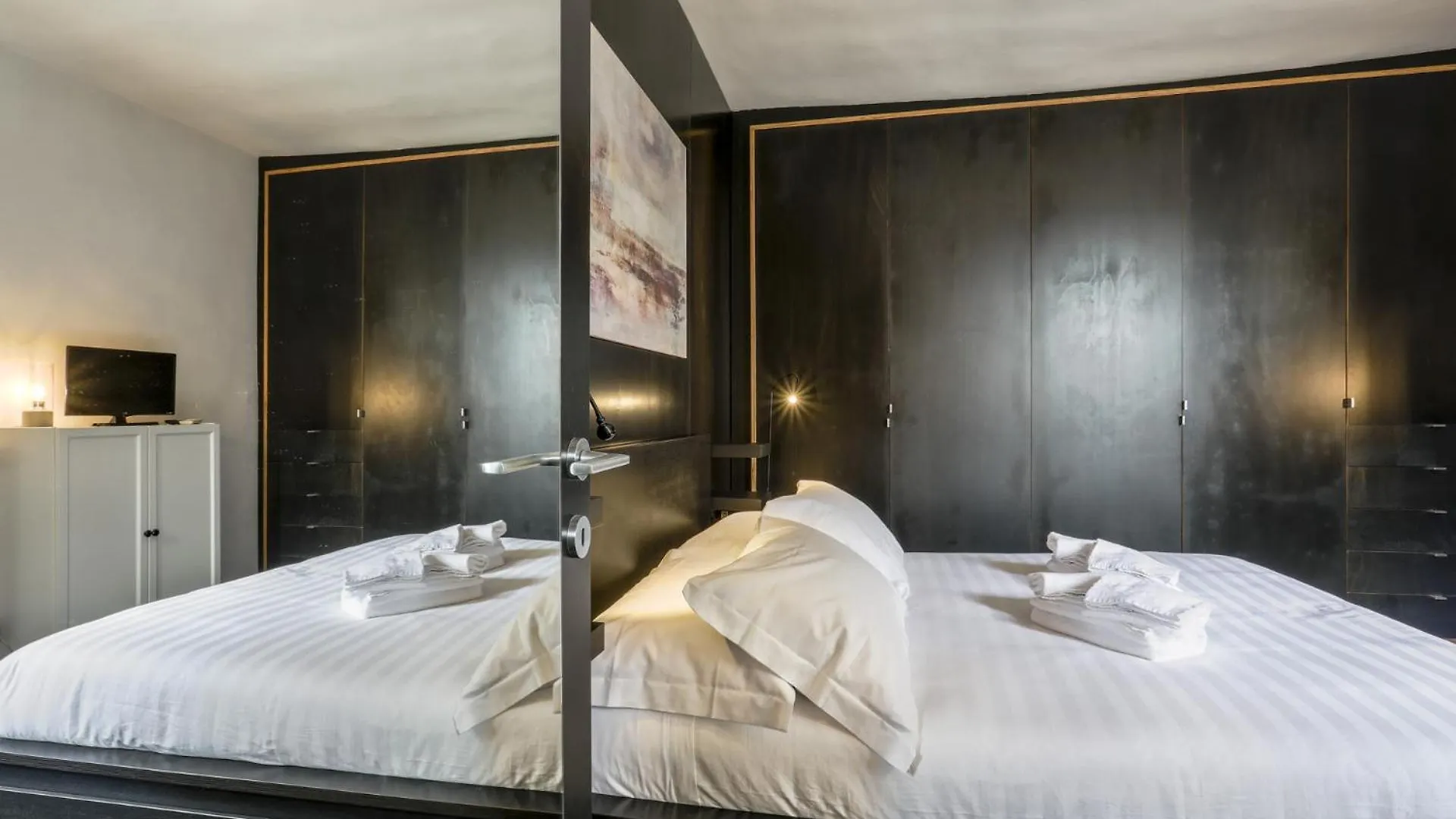 Virgilio - Sweet Dreams In Florence Italy