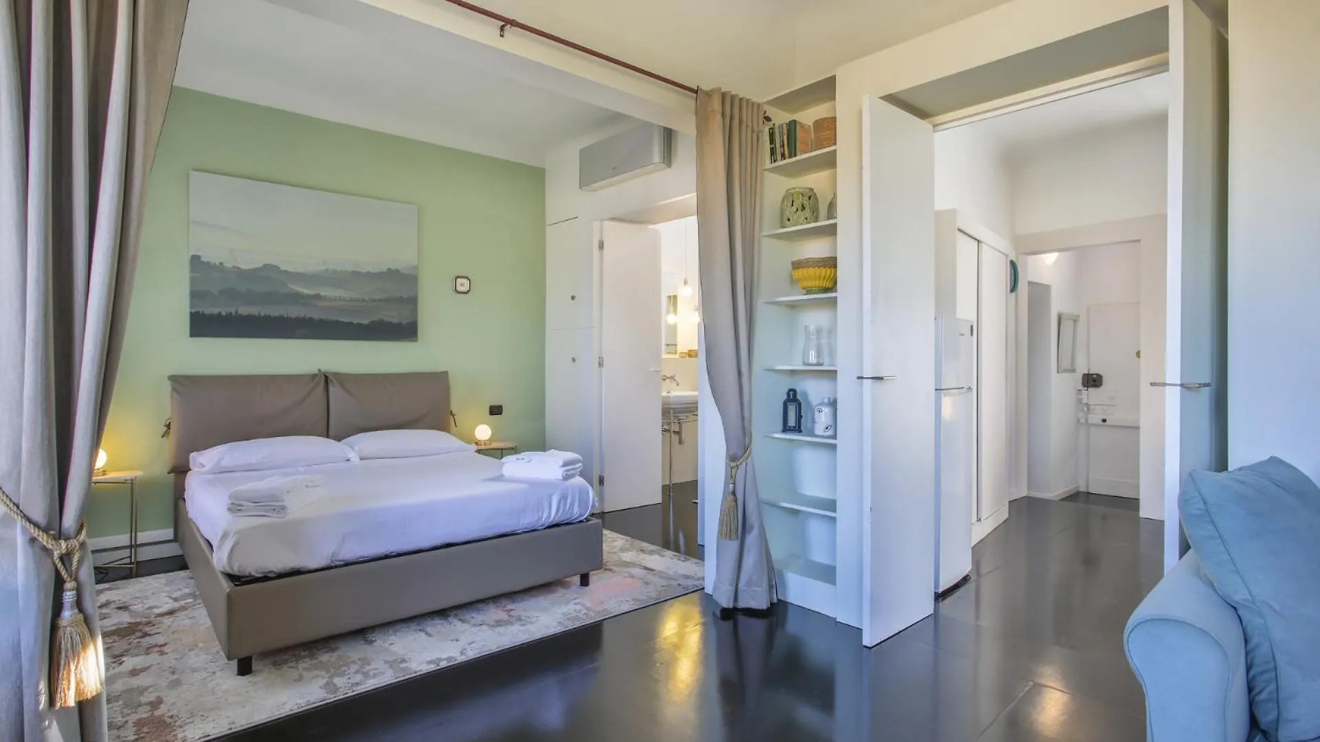 Virgilio - Sweet Dreams In Florence Italy