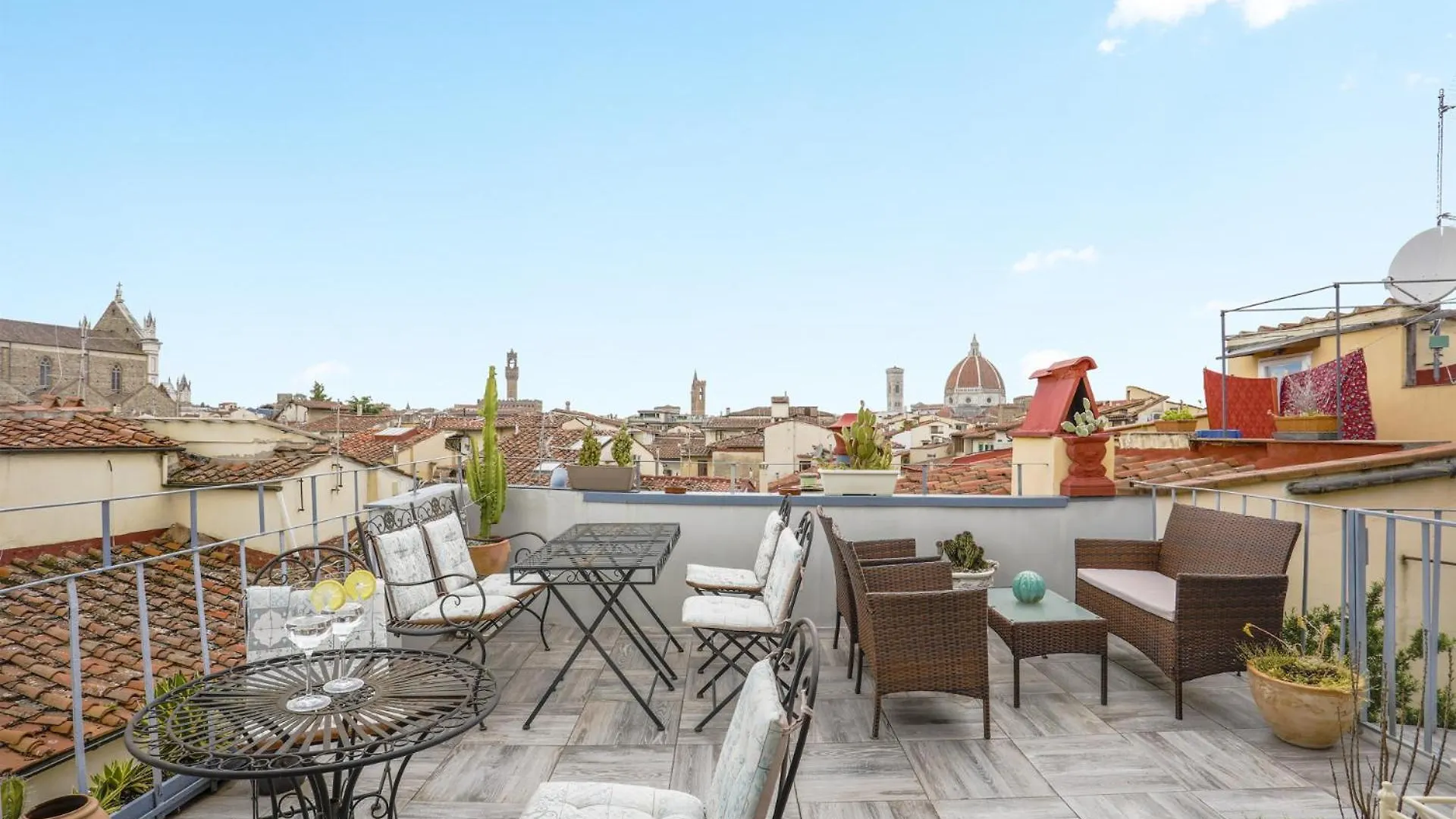 Virgilio - Sweet Dreams In Florence Apartment